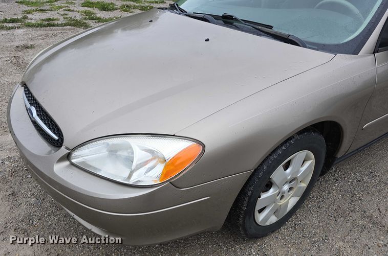image for item EO1020 2002 Ford Taurus LX 