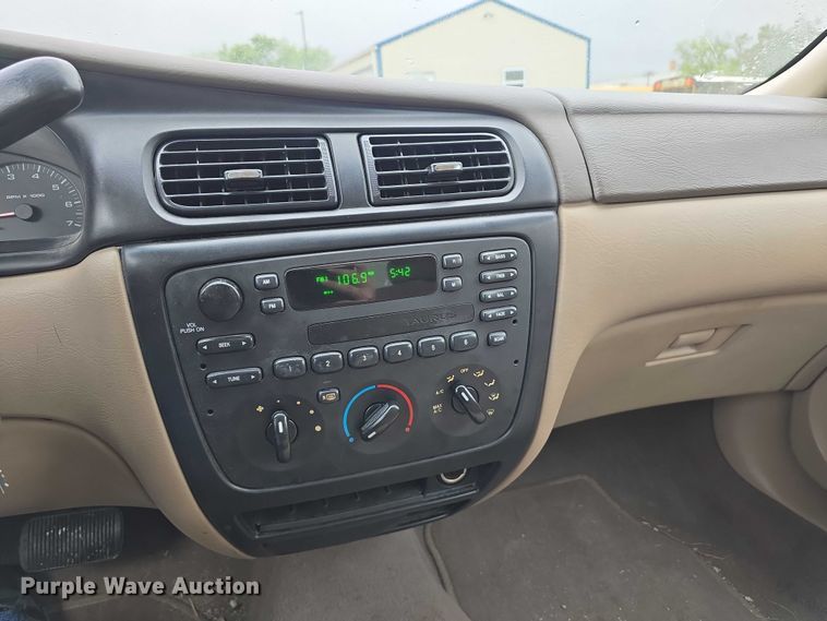 image for item EO1020 2002 Ford Taurus LX 