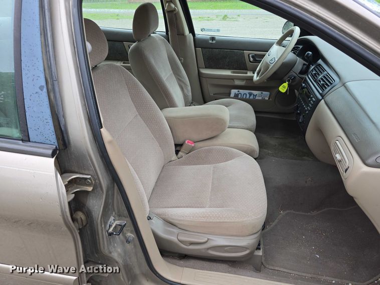 image for item EO1020 2002 Ford Taurus LX 