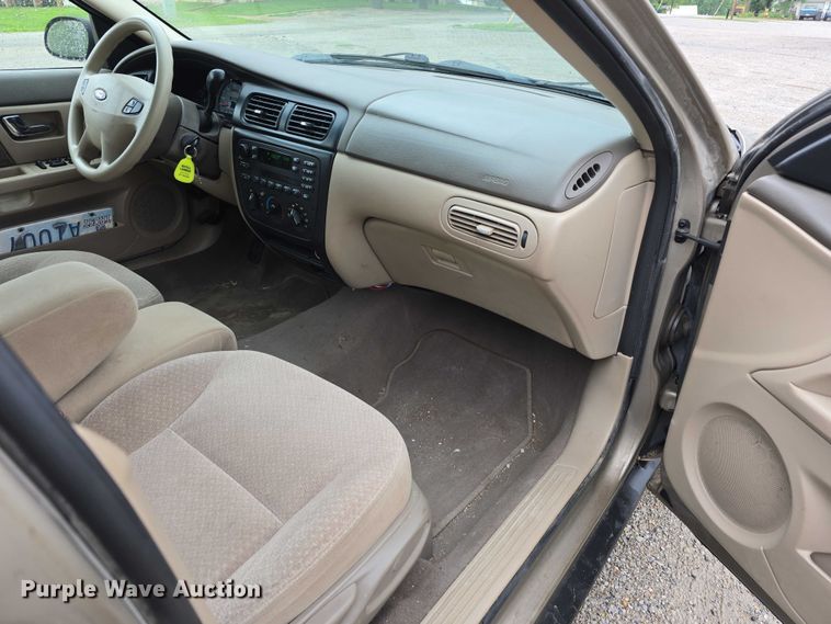 image for item EO1020 2002 Ford Taurus LX 
