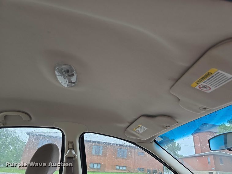 image for item EO1020 2002 Ford Taurus LX 