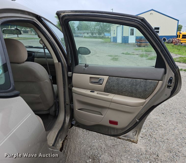 image for item EO1020 2002 Ford Taurus LX 