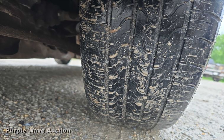 image for item EO1020 2002 Ford Taurus LX 