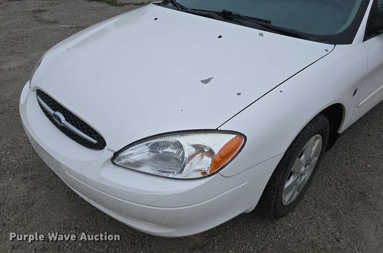 image for item EO1021 2001 Ford Taurus LX 