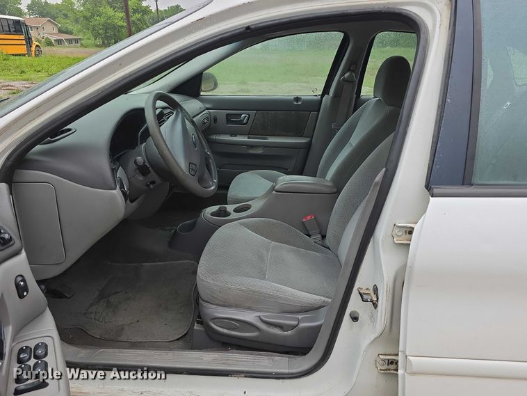 image for item EO1021 2001 Ford Taurus LX 