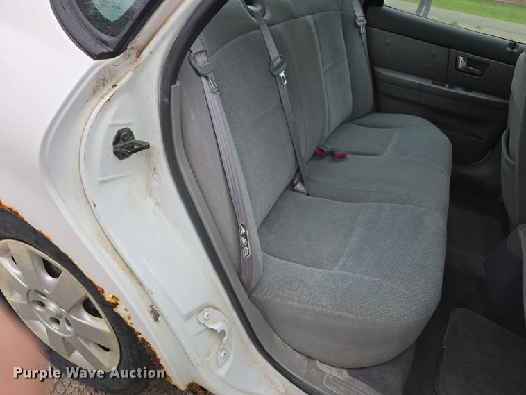 image for item EO1021 2001 Ford Taurus LX 