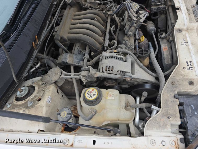 image for item EO1021 2001 Ford Taurus LX 