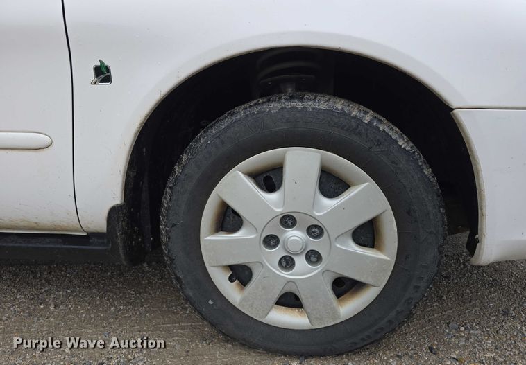 image for item EO1021 2001 Ford Taurus LX 