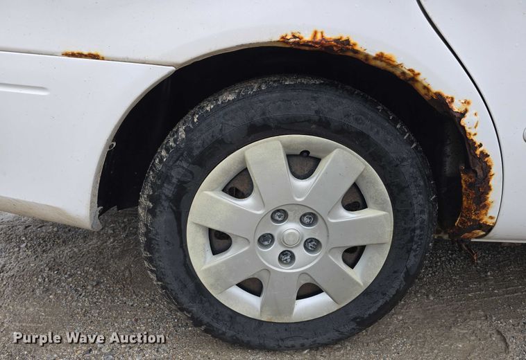 image for item EO1021 2001 Ford Taurus LX 