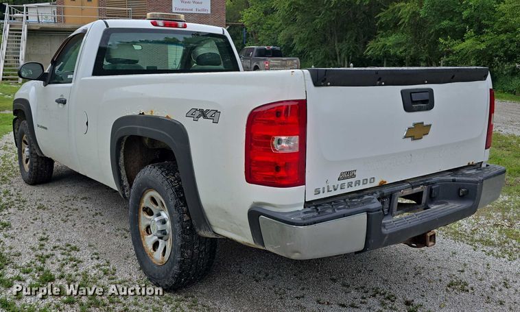 image for item EO1022 2010 Chevrolet Silverado 1500 pickup truck