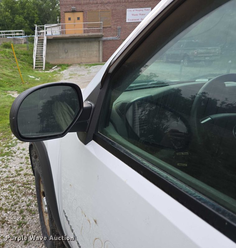 image for item EO1022 2010 Chevrolet Silverado 1500 pickup truck