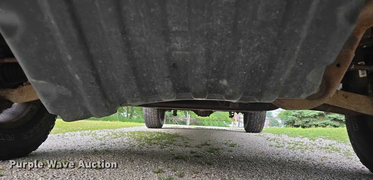 image for item EO1022 2010 Chevrolet Silverado 1500 pickup truck