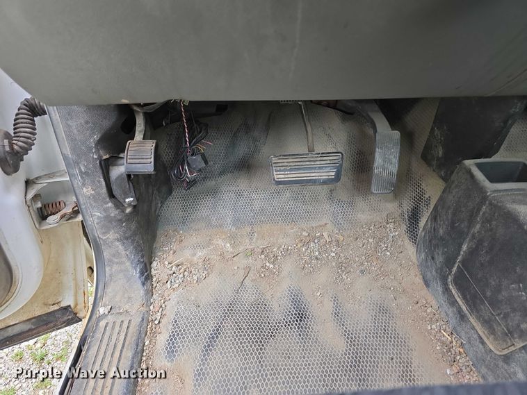 image for item EO1022 2010 Chevrolet Silverado 1500 pickup truck