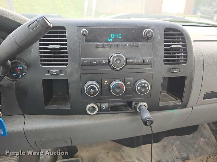 image for item EO1022 2010 Chevrolet Silverado 1500 pickup truck