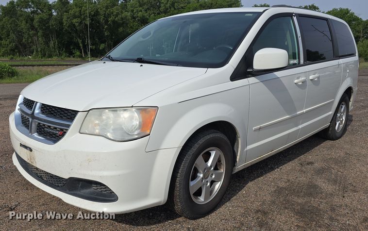 image for item EO1023 2013 Dodge Grand Caravan van