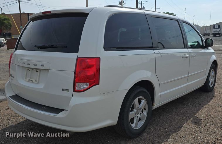 image for item EO1023 2013 Dodge Grand Caravan van