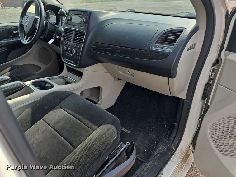 image for item EO1023 2013 Dodge Grand Caravan van