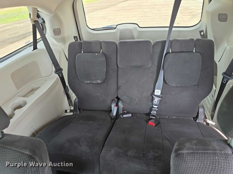 image for item EO1023 2013 Dodge Grand Caravan van