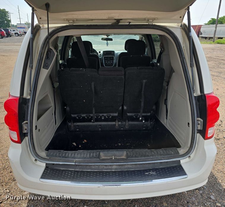 image for item EO1023 2013 Dodge Grand Caravan van