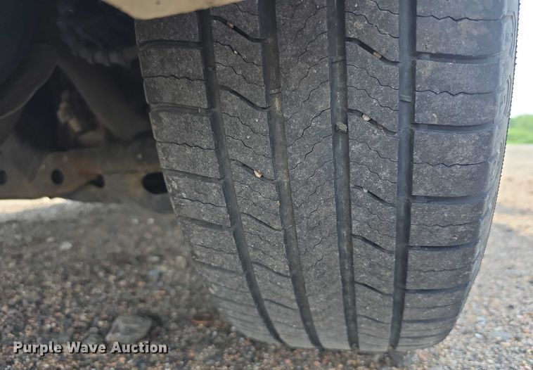 image for item EO1023 2013 Dodge Grand Caravan van