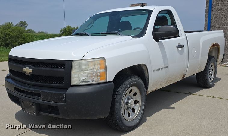 image for item EO1024 2009 Chevrolet Silverado 1500 pickup truck