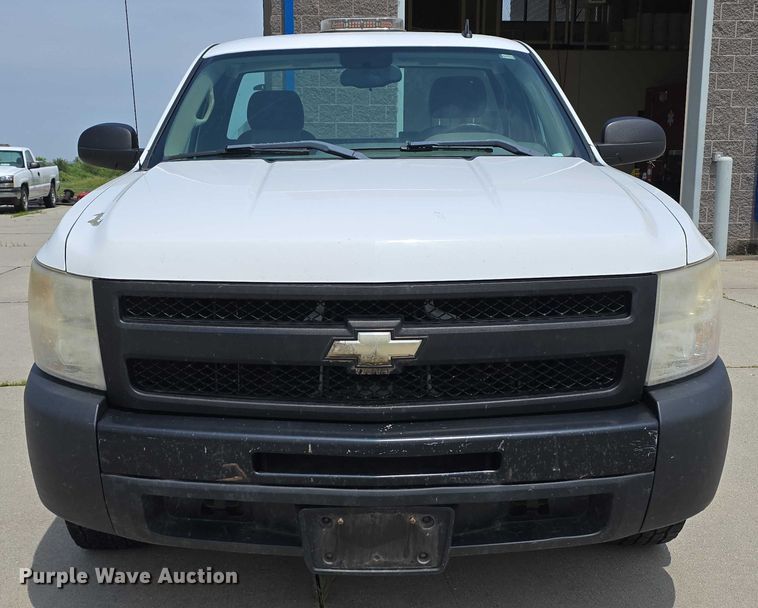 image for item EO1024 2009 Chevrolet Silverado 1500 pickup truck