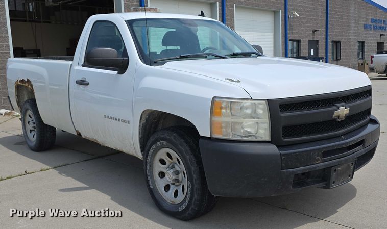 image for item EO1024 2009 Chevrolet Silverado 1500 pickup truck