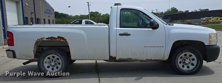 image for item EO1024 2009 Chevrolet Silverado 1500 pickup truck