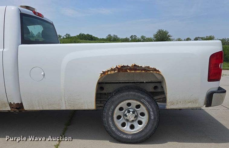 image for item EO1024 2009 Chevrolet Silverado 1500 pickup truck