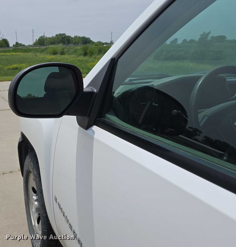 image for item EO1024 2009 Chevrolet Silverado 1500 pickup truck