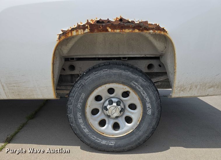 image for item EO1024 2009 Chevrolet Silverado 1500 pickup truck