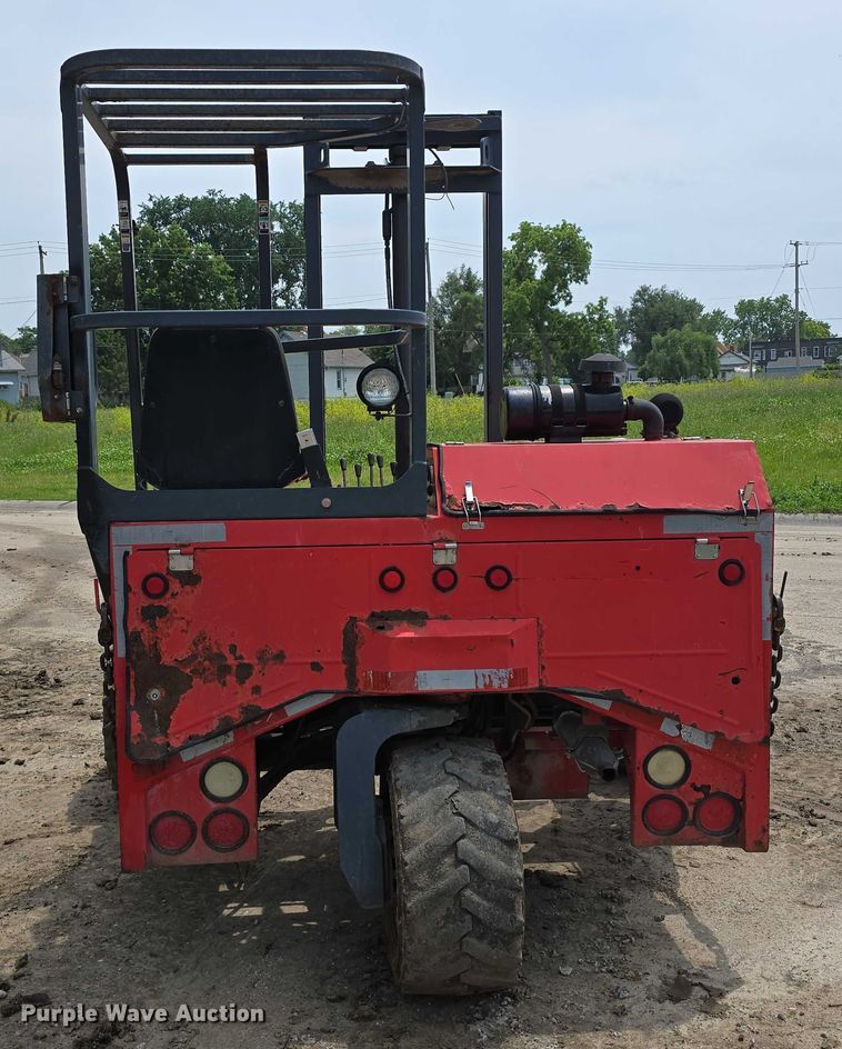 image for item EO1025 1999 Moffett M5000 forklift