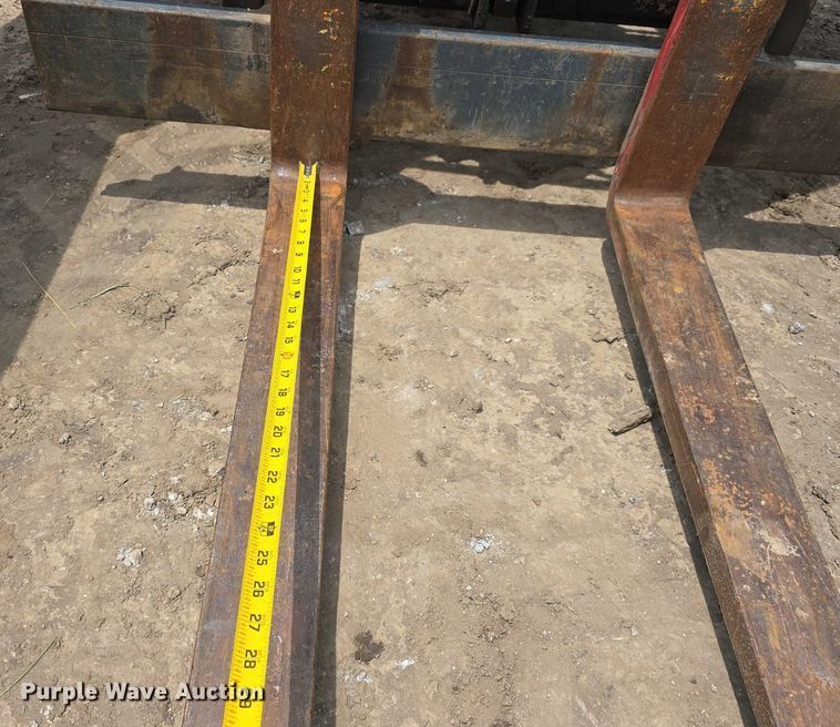 image for item EO1025 1999 Moffett M5000 forklift