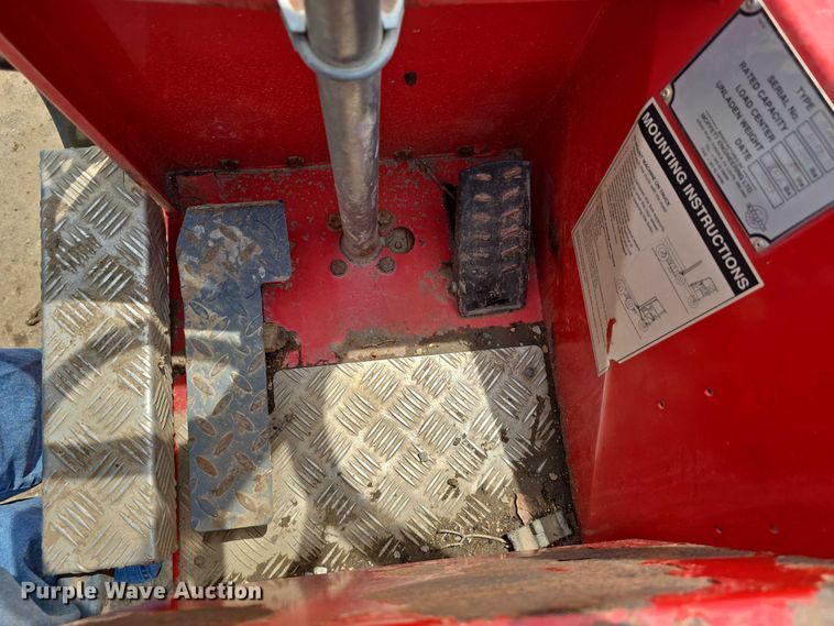 image for item EO1025 1999 Moffett M5000 forklift