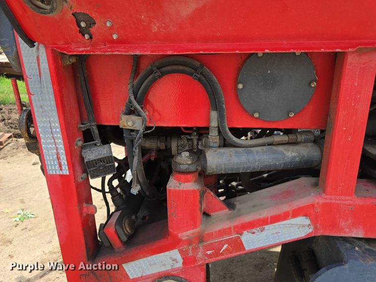 image for item EO1025 1999 Moffett M5000 forklift