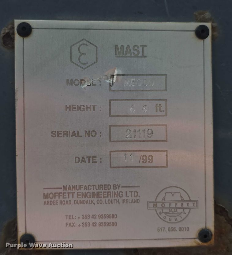 image for item EO1025 1999 Moffett M5000 forklift