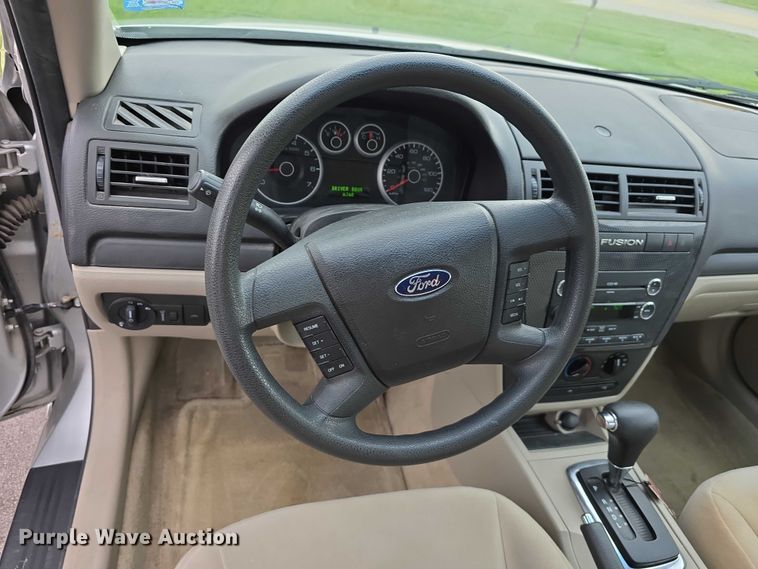 image for item EO1027 2009 Ford Fusion SE 