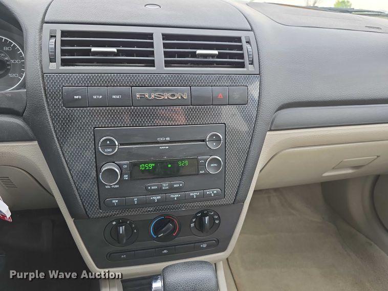 image for item EO1027 2009 Ford Fusion SE 
