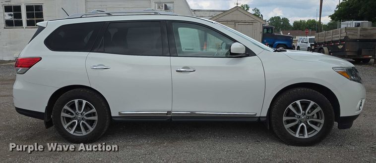 image for item EO1029 2014 Nissan Pathfinder SL SUV