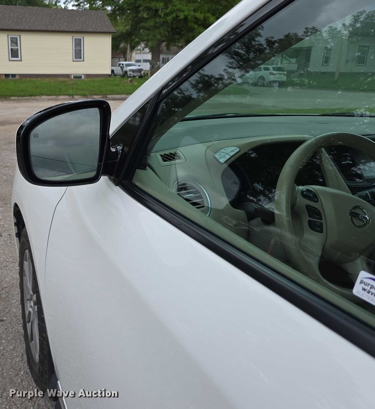 image for item EO1029 2014 Nissan Pathfinder SL SUV