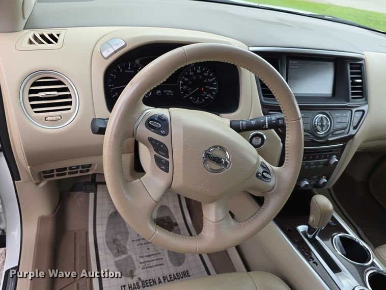 image for item EO1029 2014 Nissan Pathfinder SL SUV