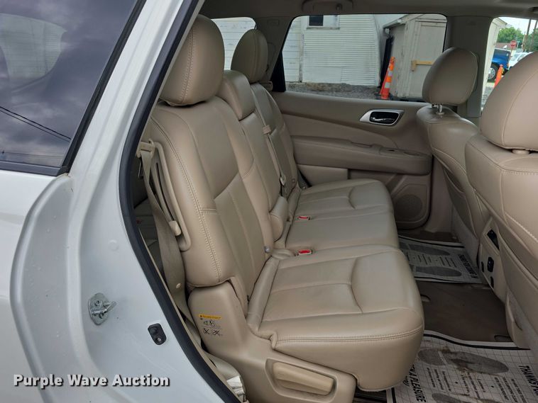 image for item EO1029 2014 Nissan Pathfinder SL SUV