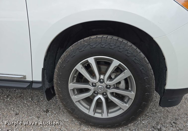 image for item EO1029 2014 Nissan Pathfinder SL SUV