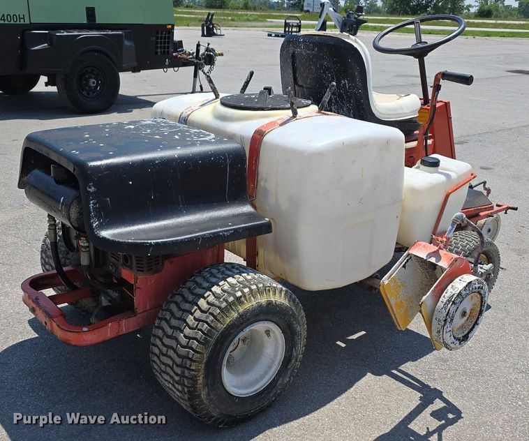 image for item EO1034 Smithco 40-650 paint striper