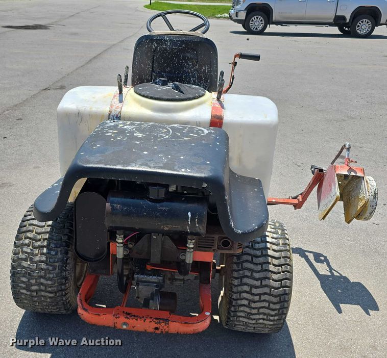 image for item EO1034 Smithco 40-650 paint striper