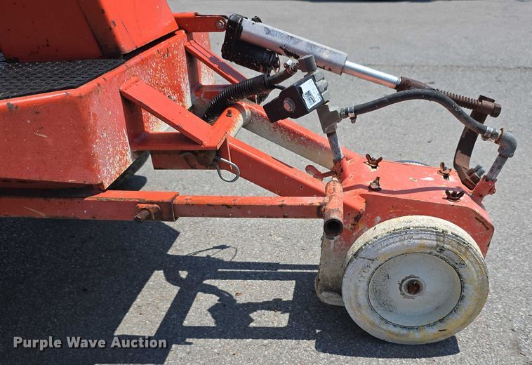 image for item EO1034 Smithco 40-650 paint striper