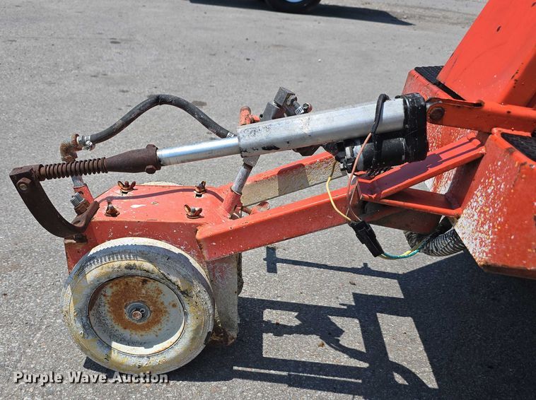 image for item EO1034 Smithco 40-650 paint striper