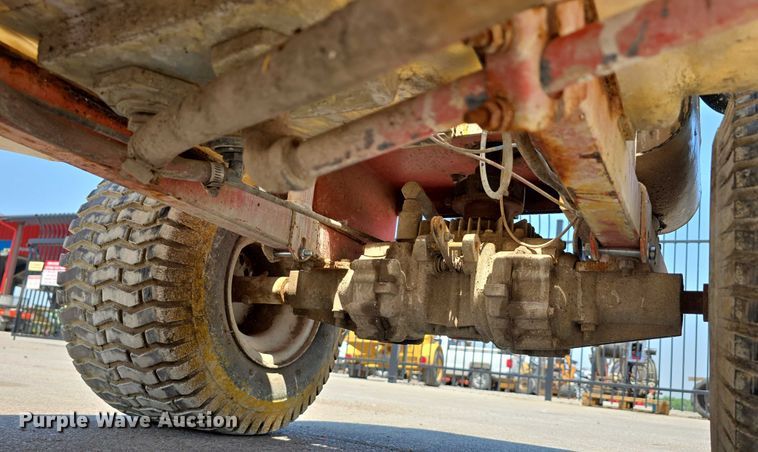 image for item EO1034 Smithco 40-650 paint striper