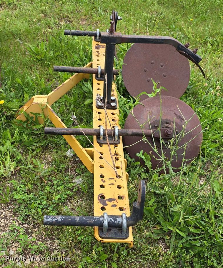 image for item EO1055 Tractor attachments