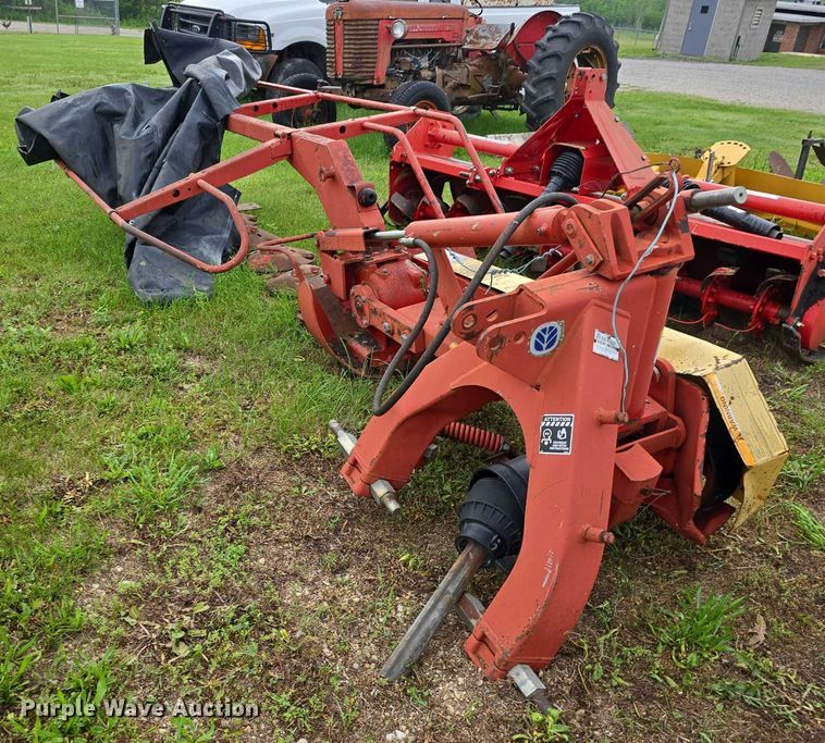 image for item EO1055 Tractor attachments